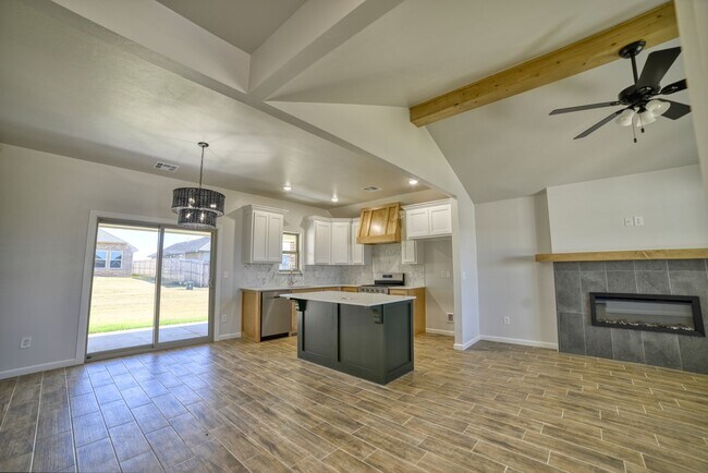 Building Photo - Brand New Home in Washington!