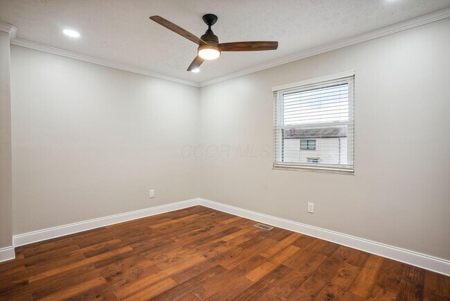 Building Photo - 700 Alta View Ct