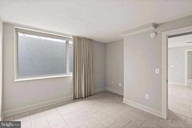 Building Photo - 1311 13th St NW