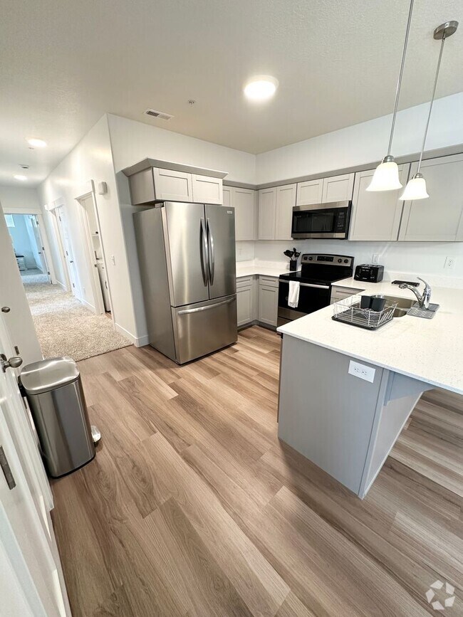 Building Photo - 3 Bed/2 Bathroom house in Saratoga Springs