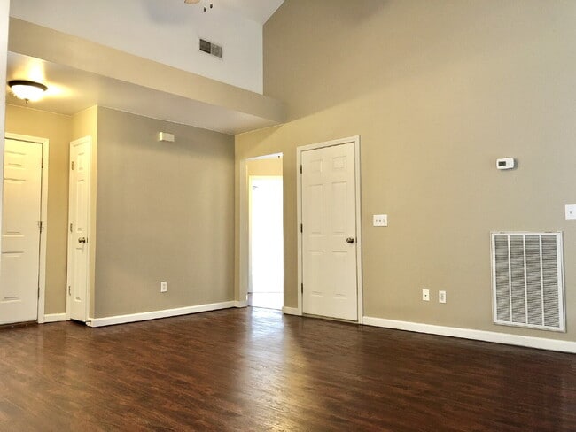 Building Photo - Updated Goodlettsville Home | 3BR with Deck, Fenced Yard & W/D Included
