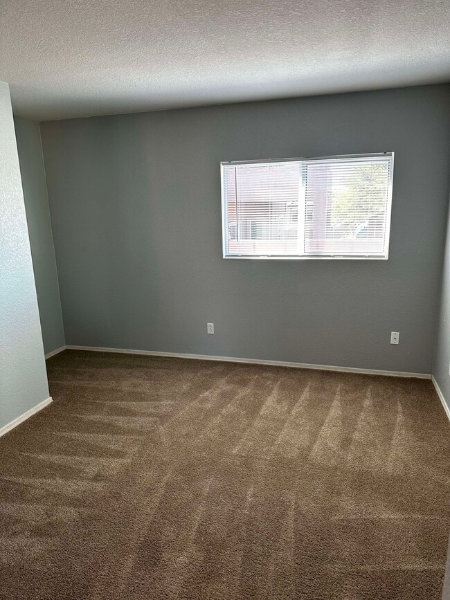 Building Photo - 13735 E Shadow Pines Ln