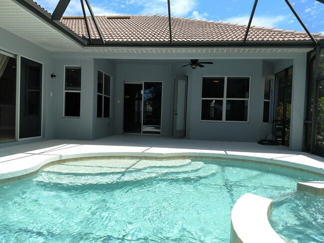 Building Photo - Annual Rental: Luxurious 4 Bedroom 3 bath POOL home in Woodlands of Rivendell! Just Blocks form P...