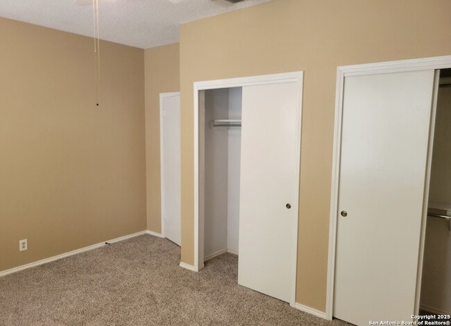 Building Photo - 5955 Heather View