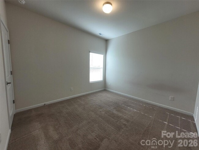 Building Photo - 144 Spring Forest Dr