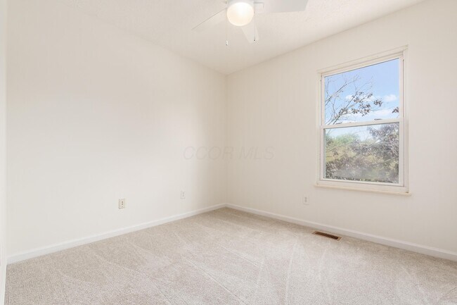 Building Photo - 8407 Covered Wagon Ct