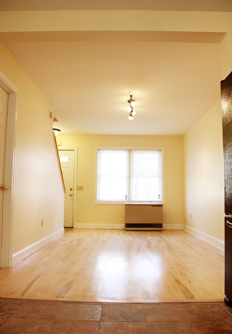 Building Photo - 47 St Mary's St