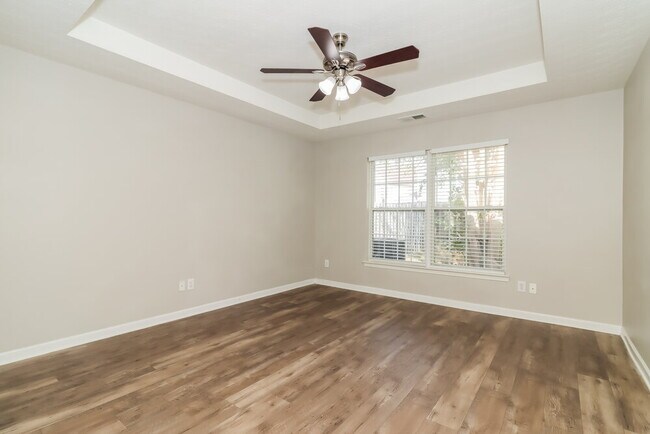 Building Photo - 236 Arrowhead Dr