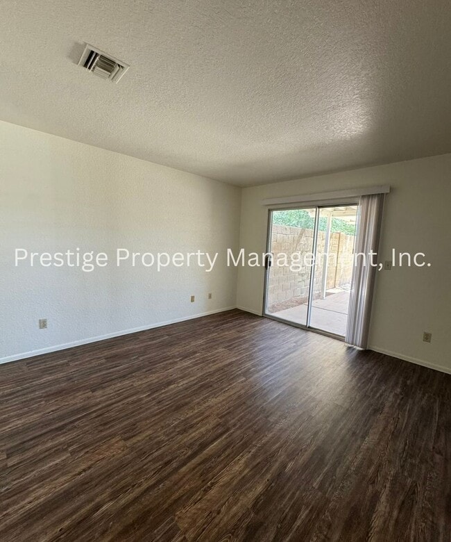 Building Photo - 3093 W Placita De La Roseta