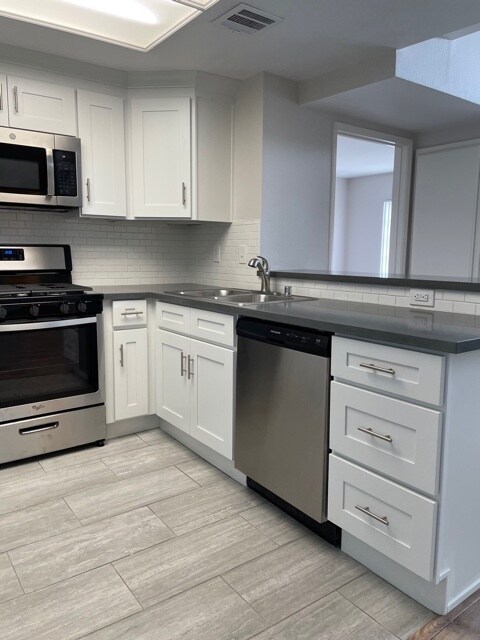 Building Photo - 20235 Keswick St