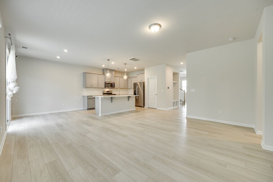Building Photo - 4205 Matindale Way
