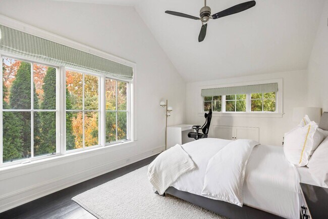 Building Photo - 29 Morris Cove Ln