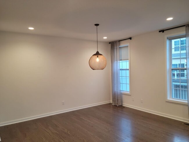 Building Photo - 2859 Hardwick Rd