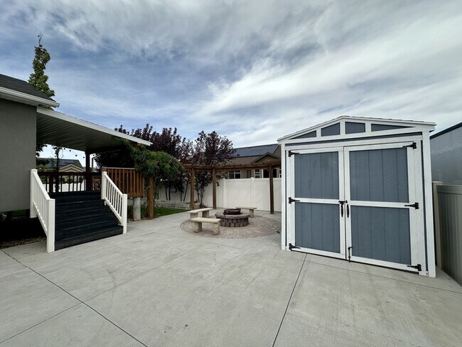 Building Photo - 6274 Copan Way
