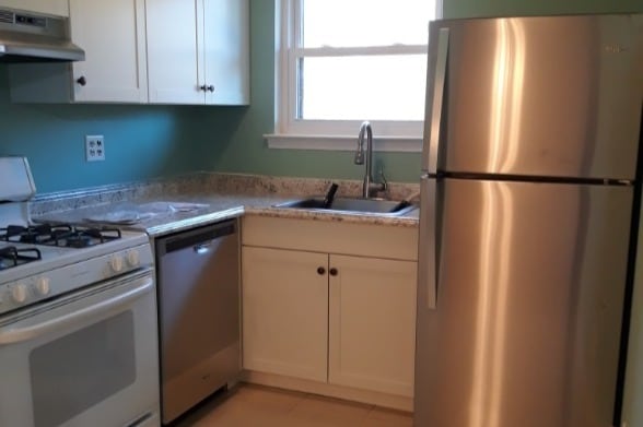 kitchen - 1103 Normandy Ct