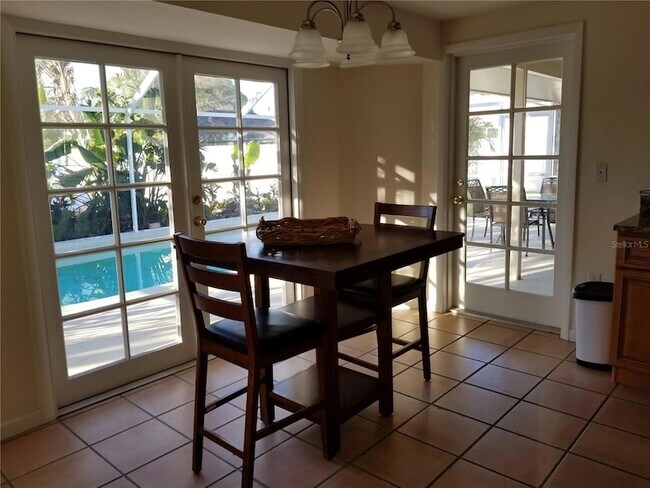 Building Photo - 2745 Cardwell Way