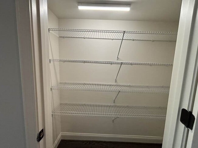 Building Photo - 999 Lennox Blvd