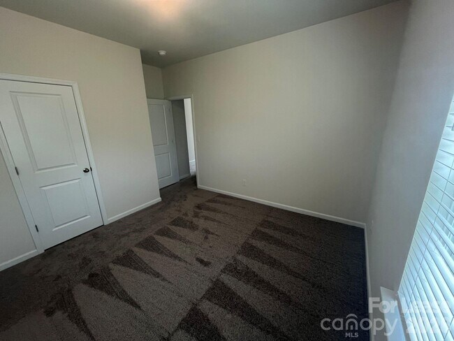 Building Photo - 1120 Langston Ln