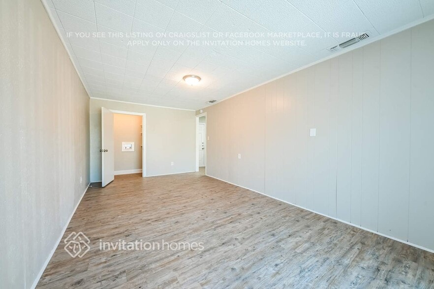 Building Photo - 4232 Scottsdale Dr