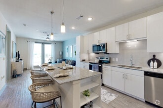 Interior Photo - Ironcrest