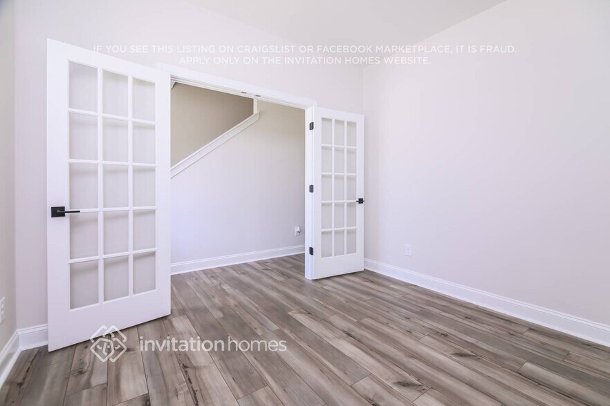 Building Photo - 501 Azalea Gaze Dr