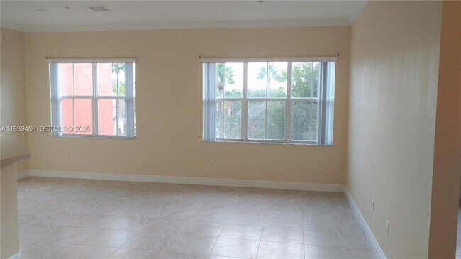 Building Photo - 4404 SW 160th Ave