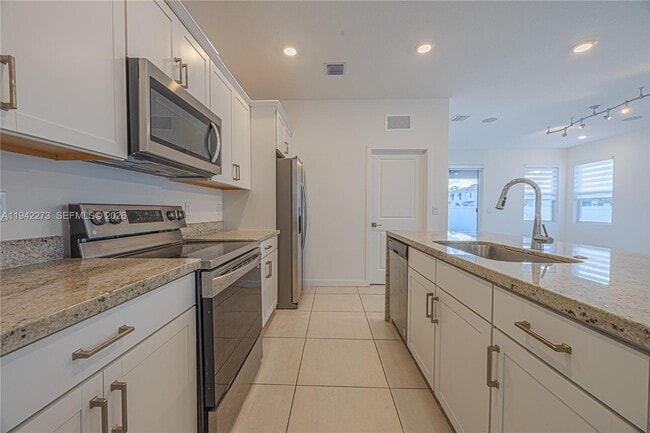 Building Photo - 7214 Rockwood Rd