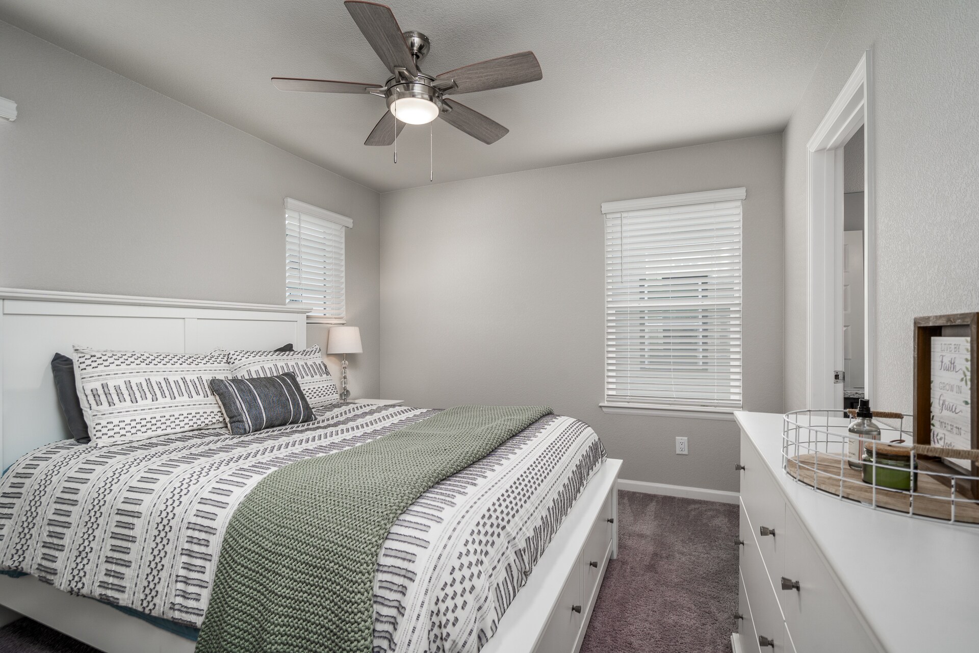 Building Photo - 1643 Rose Quartz Hts