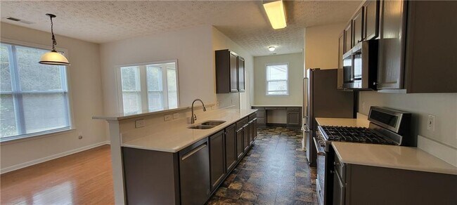 Building Photo - 505 Canton Ct