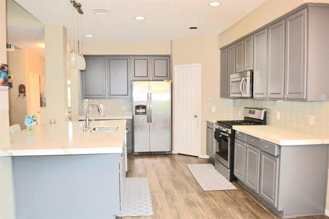 Building Photo - 4815 Schiller Park Ln