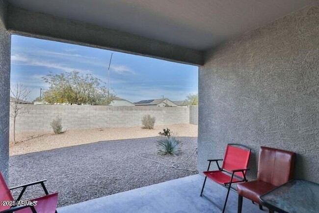 Building Photo - 30968 W Monterey Ave