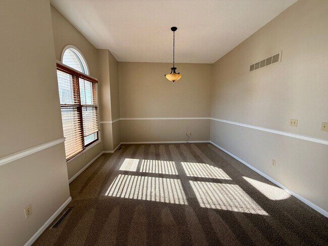 Building Photo - Stunning 3-Bedroom Home with Backyard Oasis!