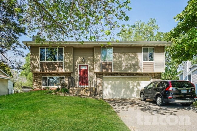 Building Photo - 8301 Thomas Ave N