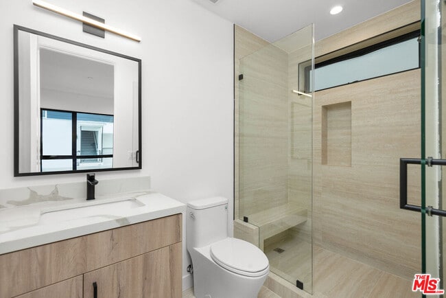 Building Photo - 1649 Selby Ave