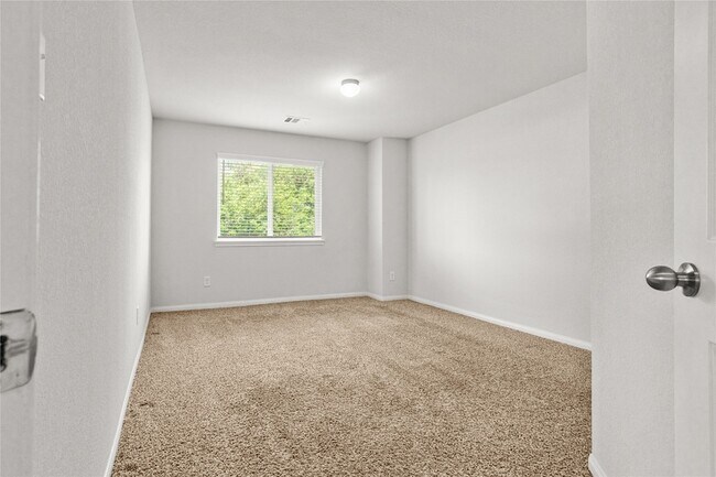 Building Photo - 3302 Atascocita Vale Dr