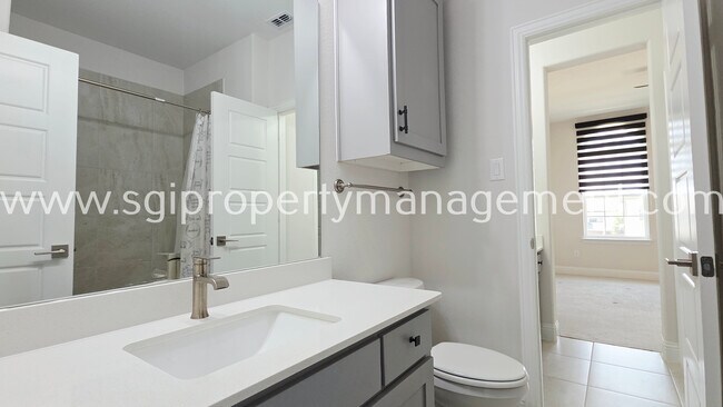 Building Photo - 10870 Grayhead Dr