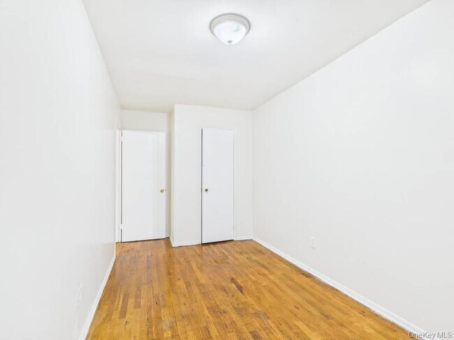 Building Photo - 101-24 78th St