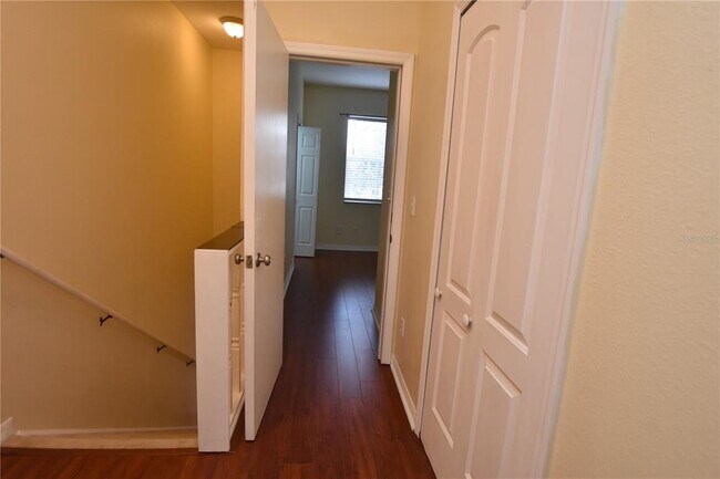 Building Photo - 10832 Savannah Wood Ct