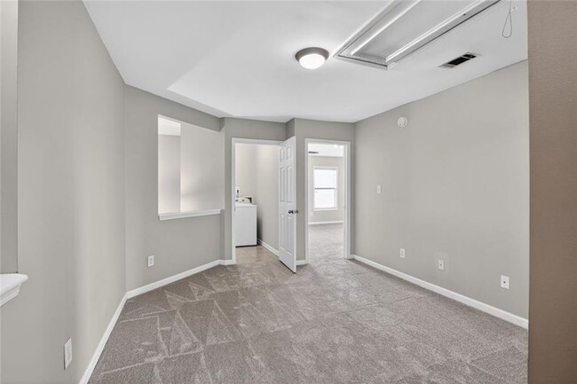 Building Photo - 1656 Granville Ct