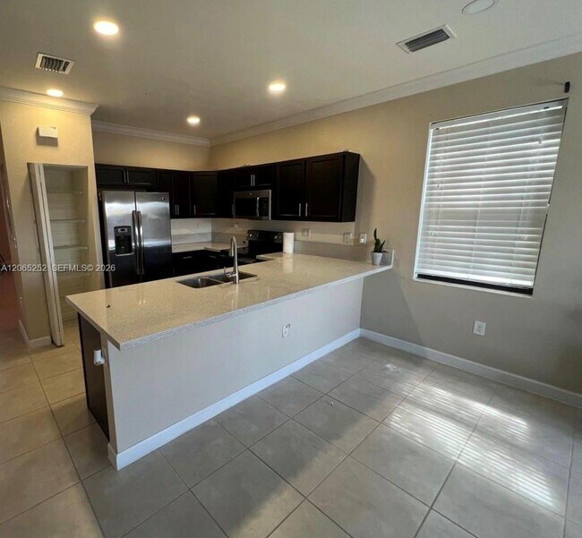 Building Photo - 11561 SW 248th Terrace