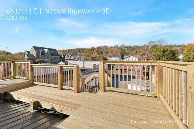 Primary Photo - 651/653 E Lincoln Highway-3E