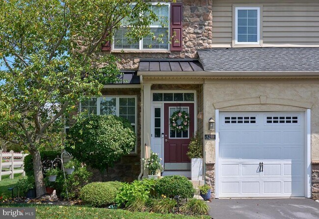 Building Photo - 3238 Waterstone Ct