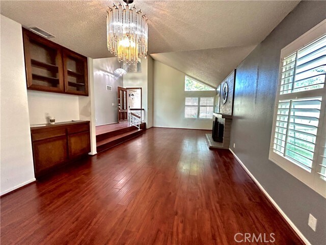 Building Photo - 10 Bluff Point Cir