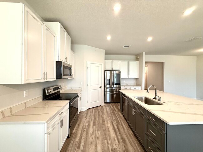 Building Photo - 10819 Pacini Wy