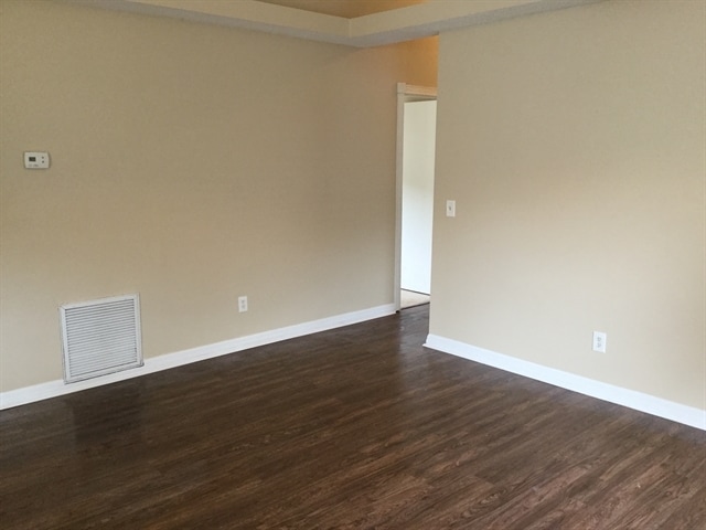 Building Photo - 317 McCoy Village Ct