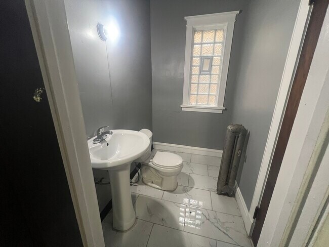 Building Photo - 4958 S Michigan Ave