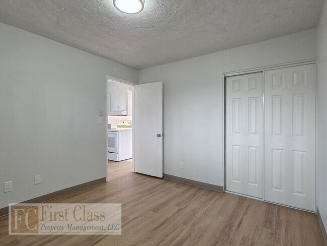 Building Photo - 12345 SW Hall Blvd