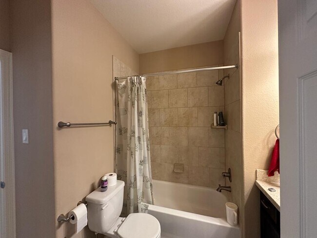 Building Photo - 46 Fort Arbor Ln