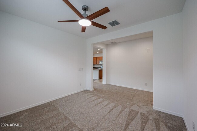 Building Photo - 8752 W Medlock Dr
