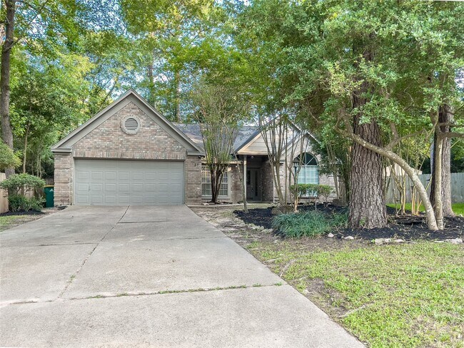 Primary Photo - 31 S Stony Bridge Cir
